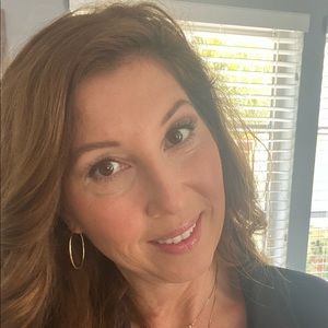 Meet your Posher, Jeanette